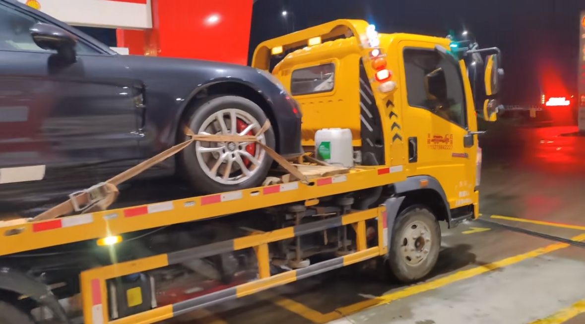 乌海行车途中遇到突发状况该如何呼叫道路救援？